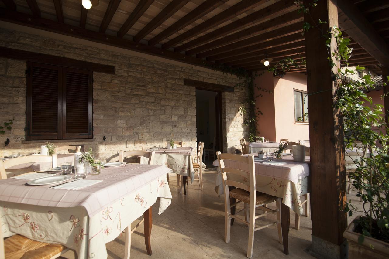 Country House Poggio Fiorito Assis Exterior foto