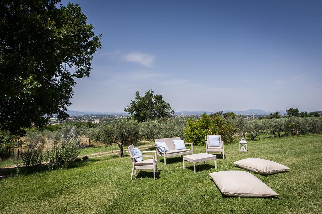 Country House Poggio Fiorito Assis Exterior foto