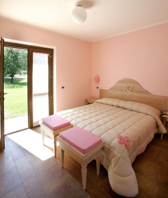 Country House Poggio Fiorito Assis Quarto foto